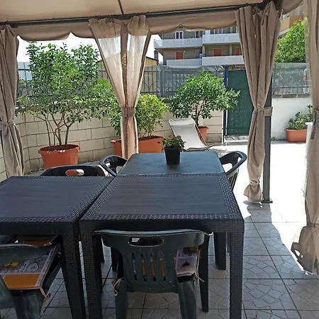 Al Mare شقة